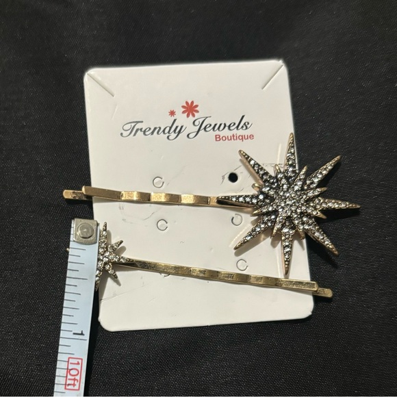🌟3/$5🌟Trendy Jewels Hairpin - Picture 3 of 3